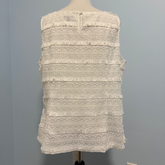 Talbots Women’s Plus Fringe Lace Sleeveless Top Blouse White Side Zip Size 14W - Picture 3 of 9